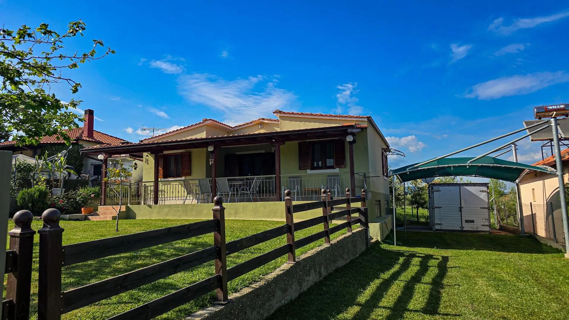 Potidaia Elegant Summer House Nea Poteidaia Greece